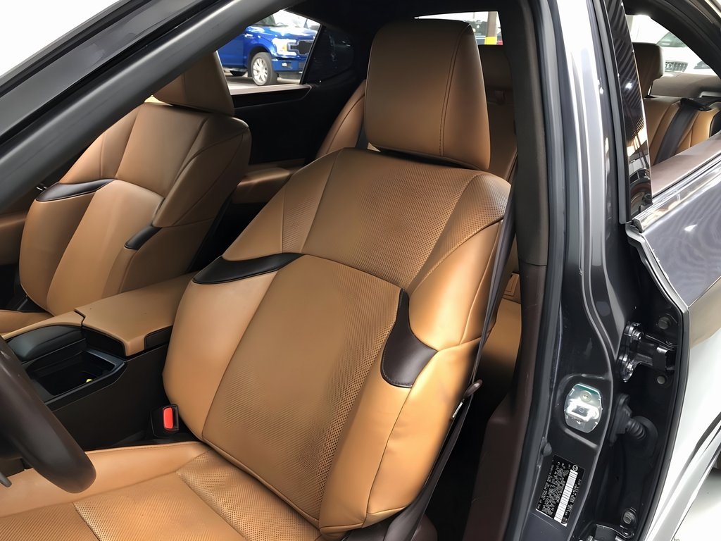 Lexus 2019 for sale