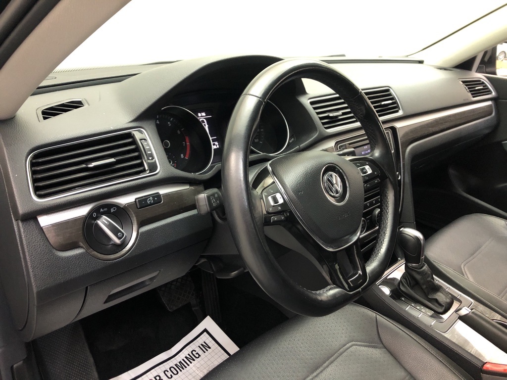 2017 Volkswagen Passat for sale Houston TX