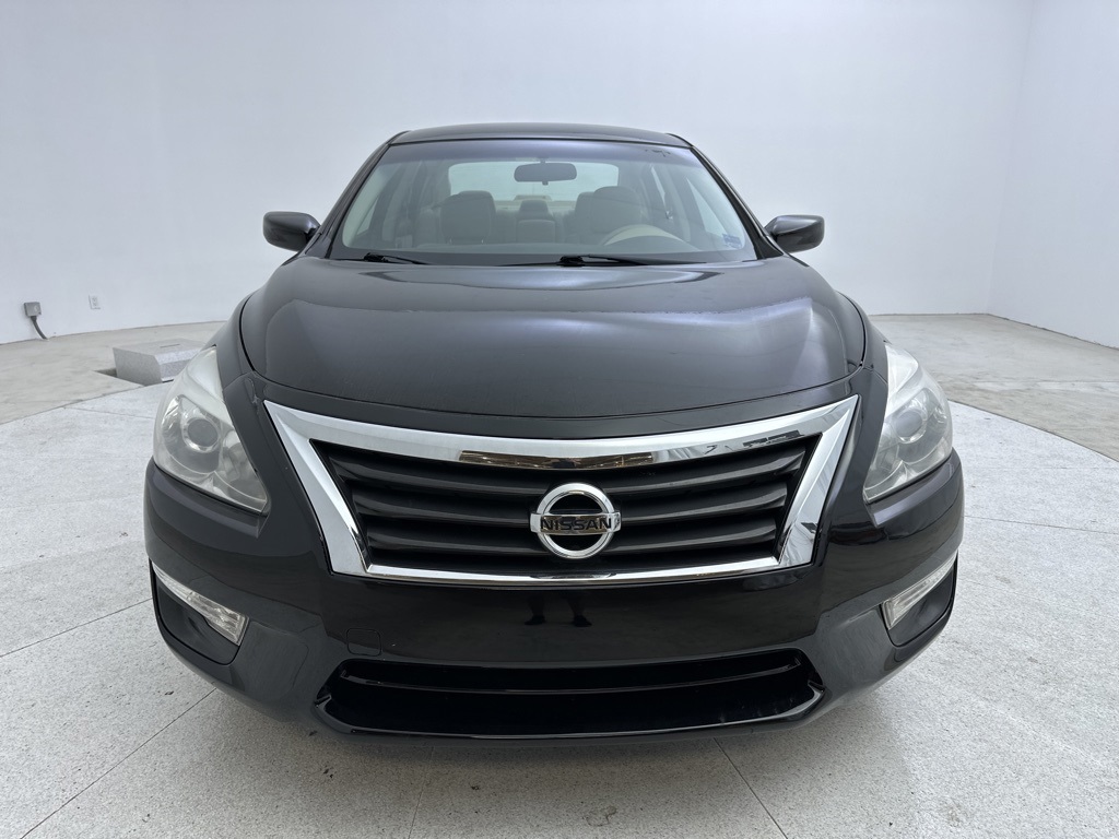 Used Nissan Altima for sale in Houston TX.  We Finance! 