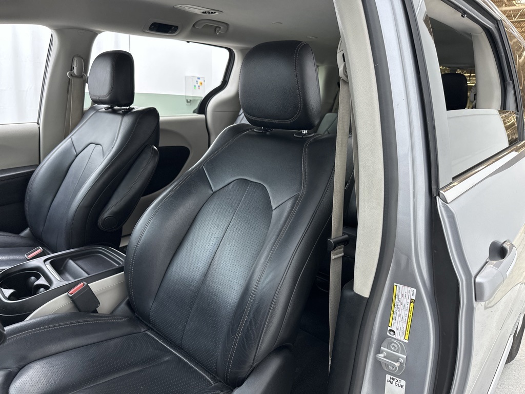 used 2019 Chrysler Pacifica for sale near me
