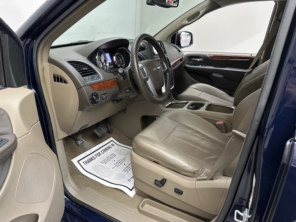 2013 Chrysler Town & Country for sale Houston TX