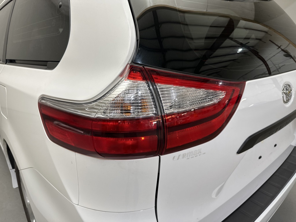 used 2018 Toyota Sienna for sale