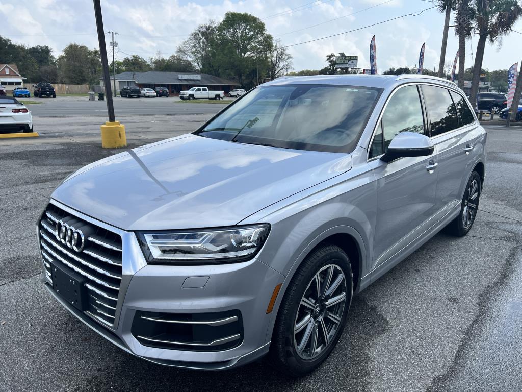 Used Audi Q7 for sale in Houston TX.  We Finance! 