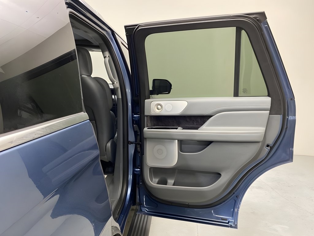 used 2019 Lincoln Navigator for sale near me
